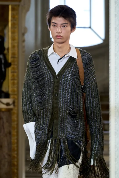 Look 154